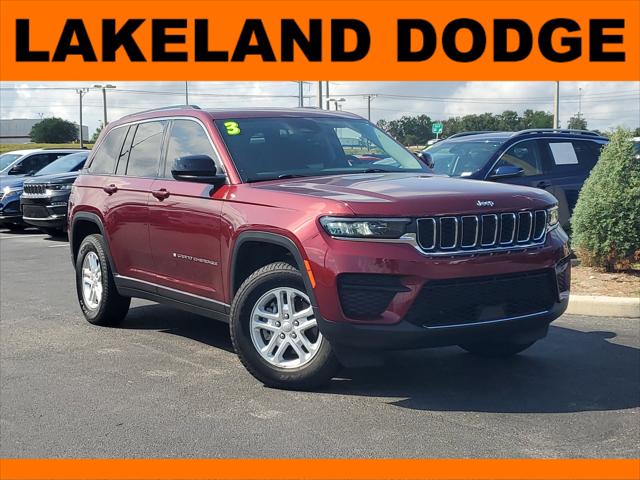 2023 Jeep Grand Cherokee Laredo 4x4