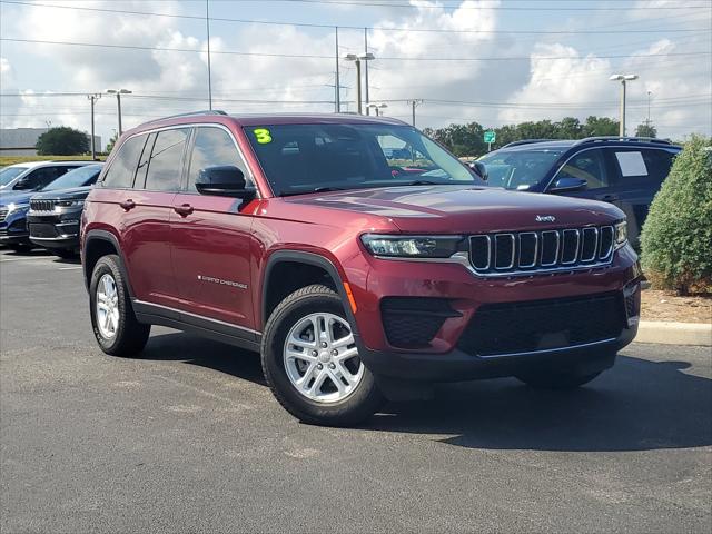 2023 Jeep Grand Cherokee Laredo 4x4