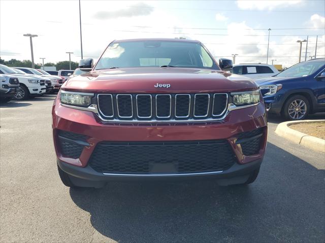 2023 Jeep Grand Cherokee Laredo 4x4