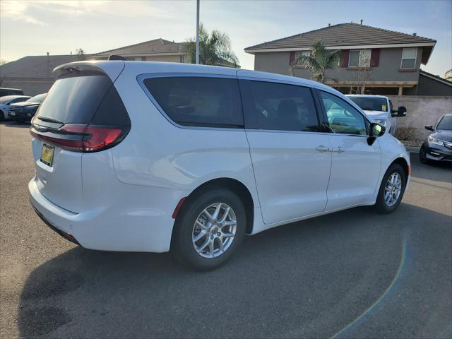 2024 Chrysler Pacifica PACIFICA TOURING L 2024 Chrysler Pacifica PACIFICA TOURING L