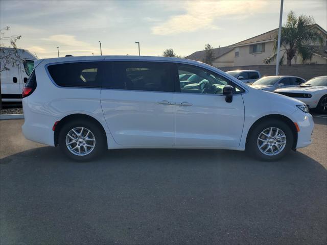 2024 Chrysler Pacifica PACIFICA TOURING L 2024 Chrysler Pacifica PACIFICA TOURING L