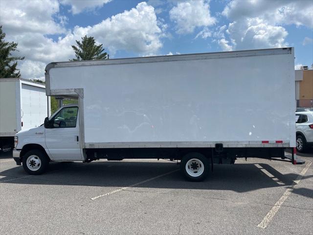 2023 Ford E-450 Cutaway Base DRW