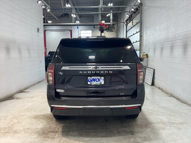 2022 Chevrolet Suburban 4WD LT