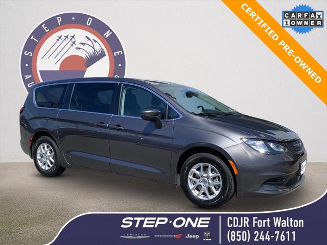2022 Chrysler Voyager LX