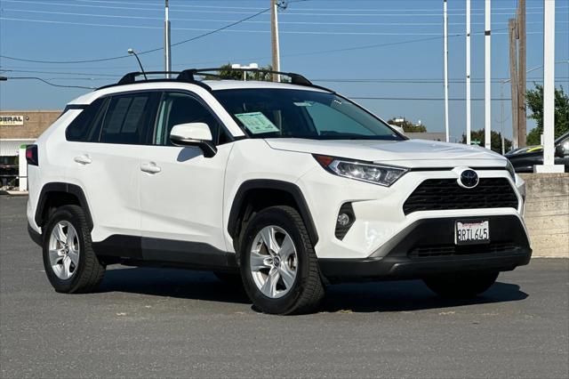2020 Toyota RAV4 XLE