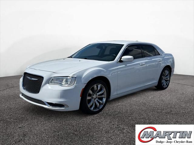 2020 Chrysler 300 Touring L