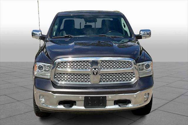 2018 RAM 1500 Laramie Crew Cab 4x4 57 Box
