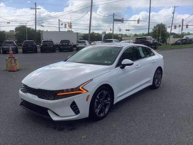 2022 Kia K5 EX