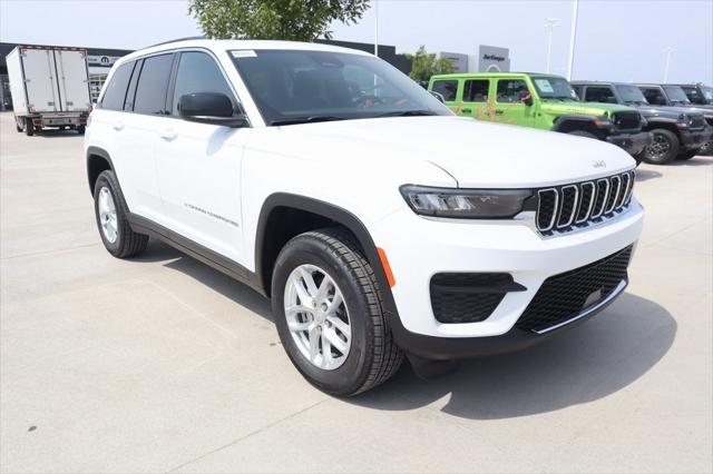 2025 Jeep Grand Cherokee Laredo X 4x4
