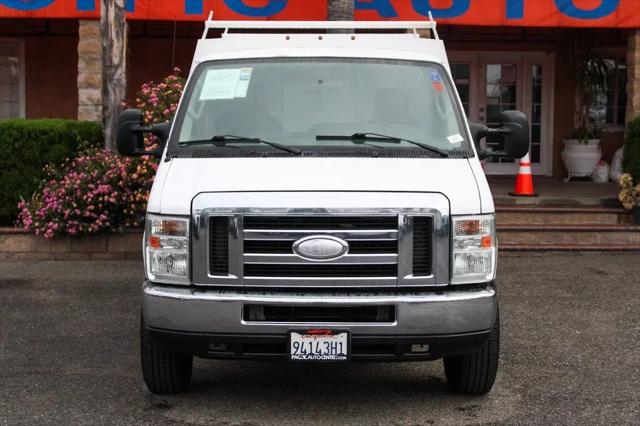 2014 Ford E-350 Cutaway E-350