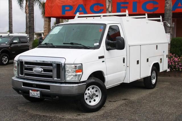 2014 Ford E-350 Cutaway E-350