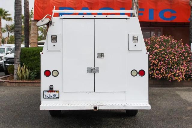 2014 Ford E-350 Cutaway E-350