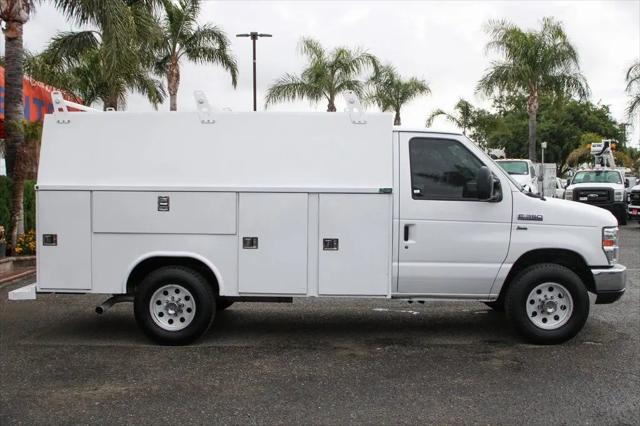 2014 Ford E-350 Cutaway E-350