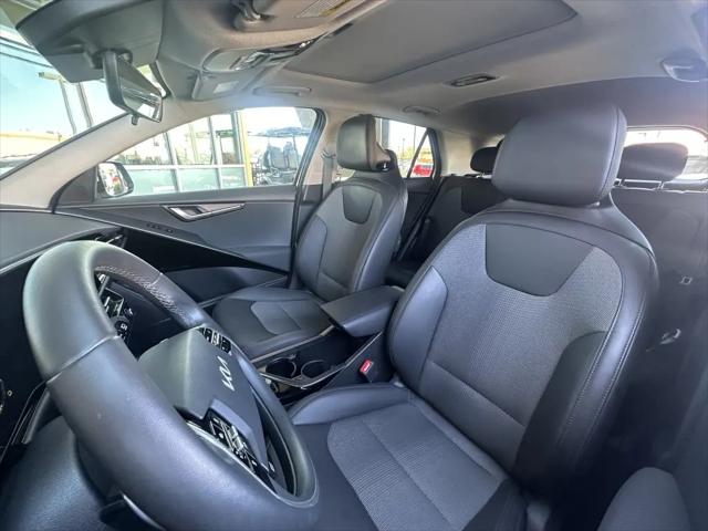 2023 Kia Niro EX Touring