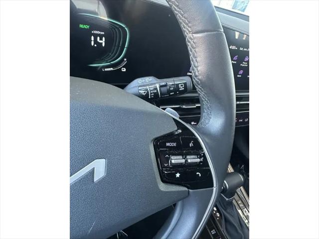 2023 Kia Niro EX Touring