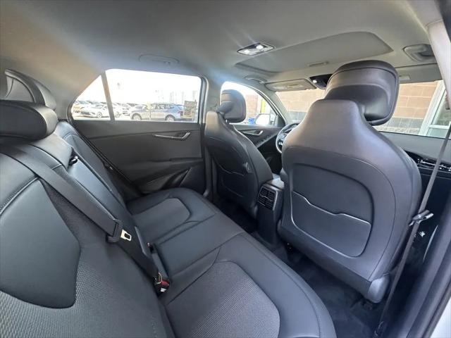 2023 Kia Niro EX Touring