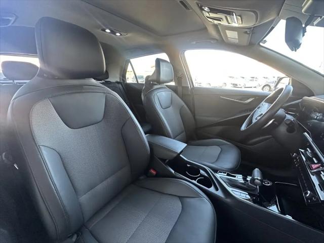 2023 Kia Niro EX Touring