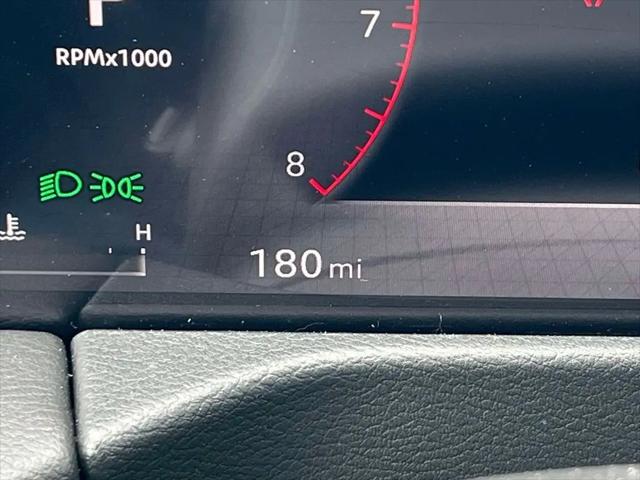 2025 Nissan Armada SV 4WD