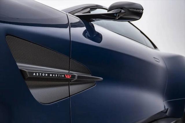 2025 Aston Martin Vanquish Coupe