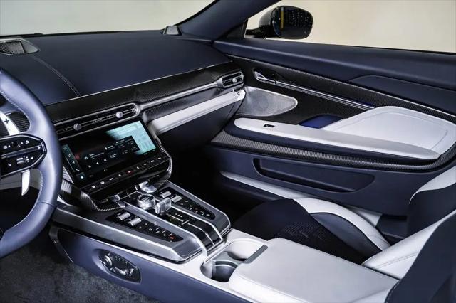 2025 Aston Martin Vanquish Coupe