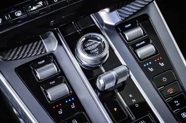 2025 Aston Martin Vanquish Coupe