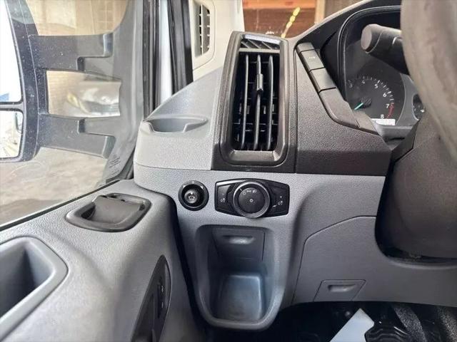 2017 Ford Transit Medium Roof w/Sliding Side Door w/LWB