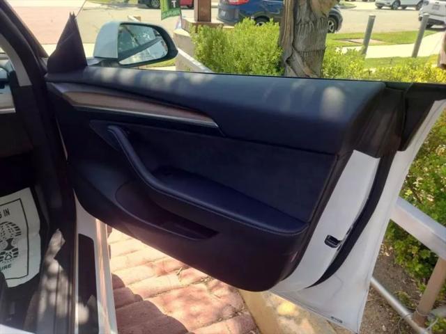 2022 Tesla Model 3 Long Range Dual Motor All-Wheel Drive