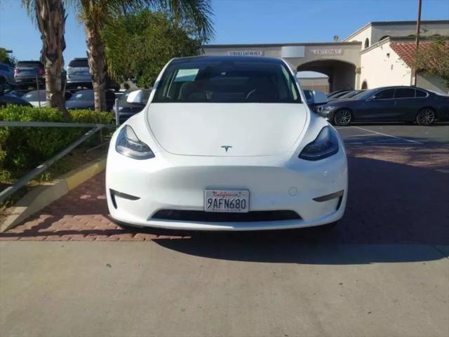 2022 Tesla Model Y Long Range Dual Motor All-Wheel Drive