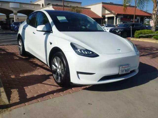 2022 Tesla Model Y Long Range Dual Motor All-Wheel Drive