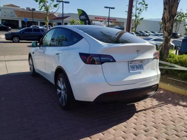 2022 Tesla Model Y Long Range Dual Motor All-Wheel Drive