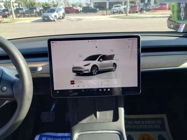 2022 Tesla Model Y Long Range Dual Motor All-Wheel Drive