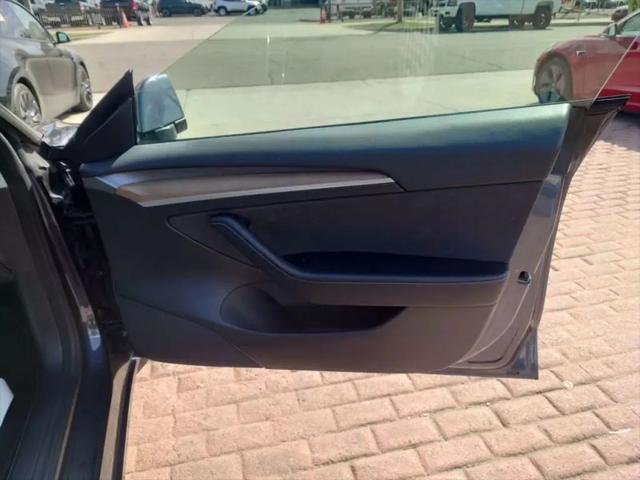 2022 Tesla Model 3 Rear-Wheel Drive