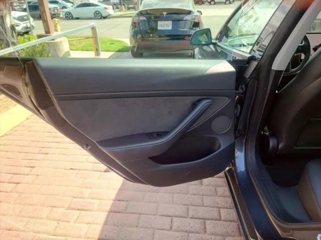 2022 Tesla Model 3 Rear-Wheel Drive