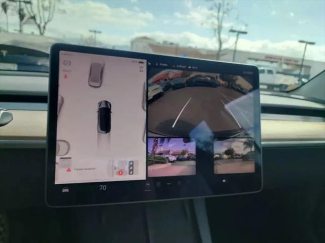 2022 Tesla Model 3 Rear-Wheel Drive