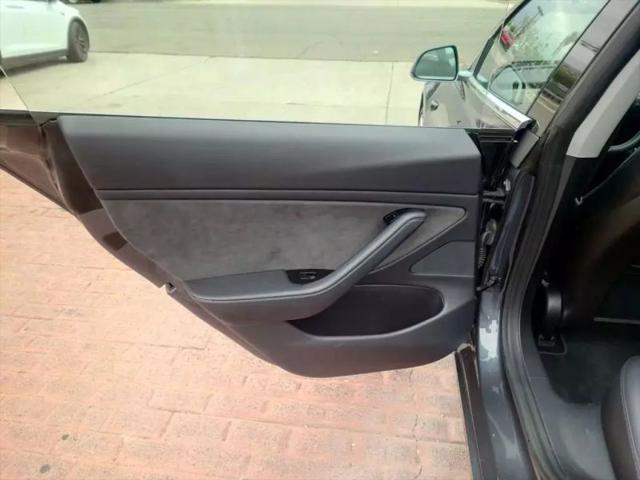 2018 Tesla Model 3 Mid Range