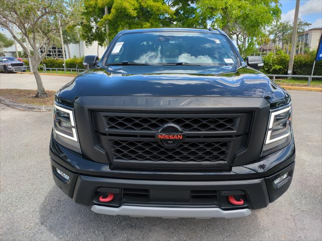2021 Nissan TITAN Crew Cab PRO-4X 4x4
