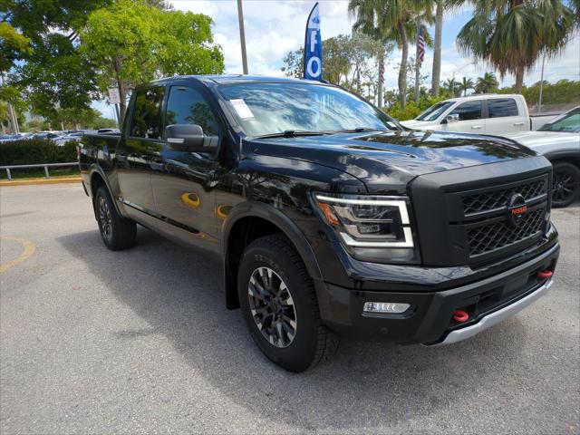2021 Nissan TITAN Crew Cab PRO-4X 4x4