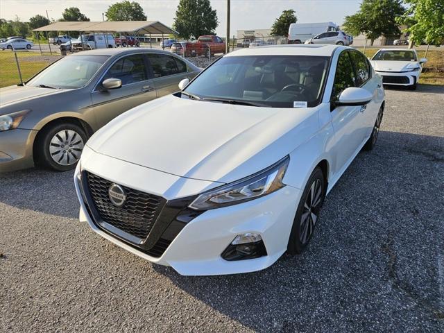 2022 Nissan Altima SL FWD