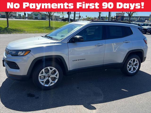 2025 Jeep Compass COMPASS LATITUDE 4X4