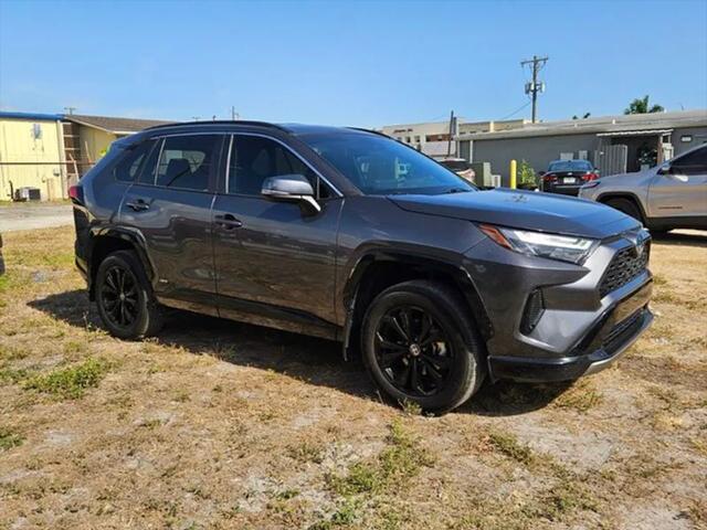 2024 Toyota RAV4 Hybrid SE