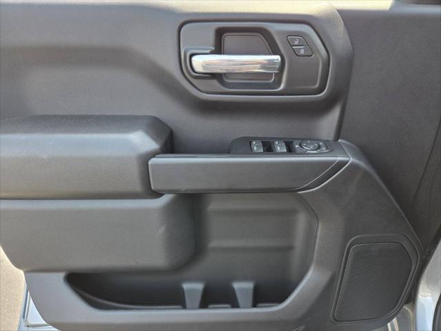 2025 GMC Sierra 1500 2WD Crew Cab Short Box Pro