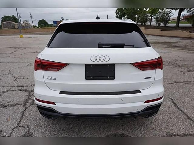 2020 Audi Q3 Premium Plus 45 TFSI S line quattro Tiptronic