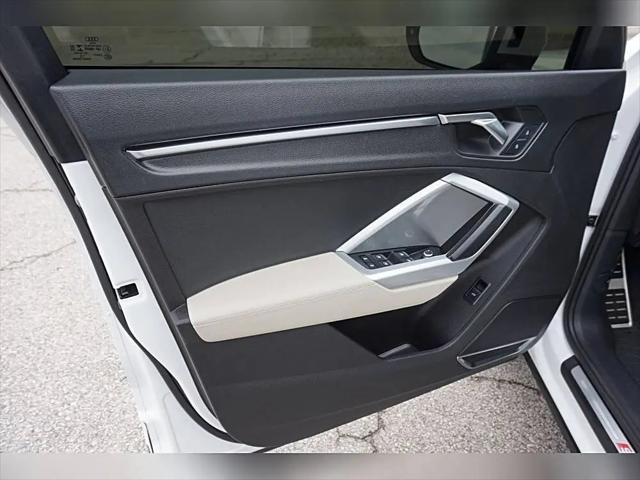 2020 Audi Q3 Premium Plus 45 TFSI S line quattro Tiptronic