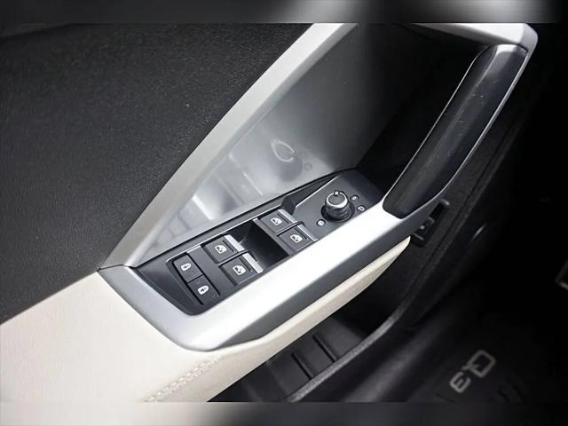 2020 Audi Q3 Premium Plus 45 TFSI S line quattro Tiptronic