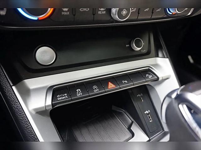 2020 Audi Q3 Premium Plus 45 TFSI S line quattro Tiptronic