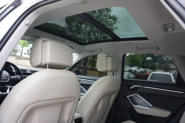 2020 Audi Q3 Premium Plus 45 TFSI S line quattro Tiptronic