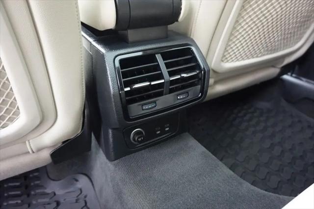 2020 Audi Q3 Premium Plus 45 TFSI S line quattro Tiptronic