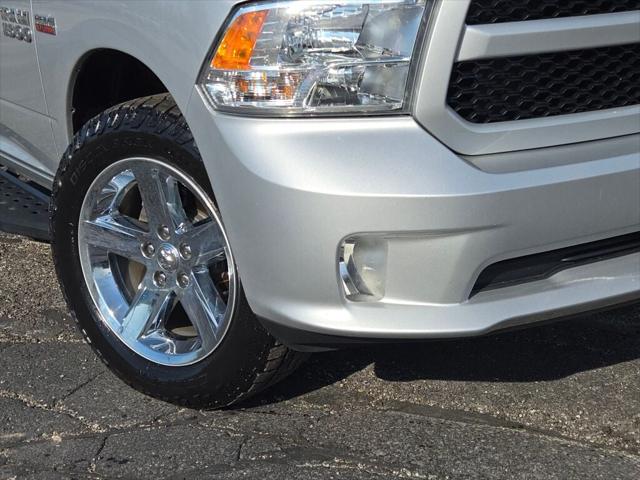 2018 RAM 1500 Express Quad Cab 4x4 64 Box