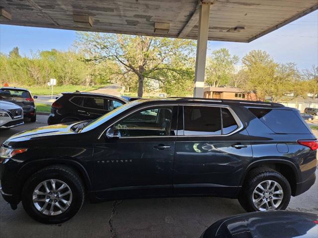 2020 Chevrolet Traverse AWD LT Cloth