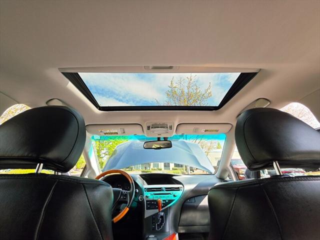 2011 Lexus RX 350 AWD / NAVi / Back-Up CAM / Sun Roof / 1-OWNER